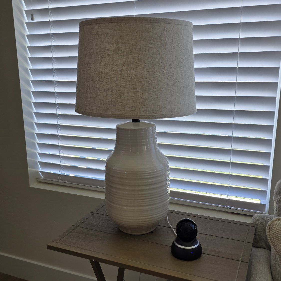 Table lamp
