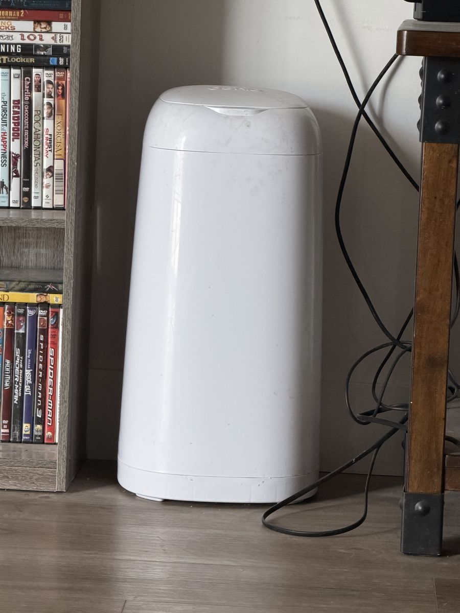 Diaper genie