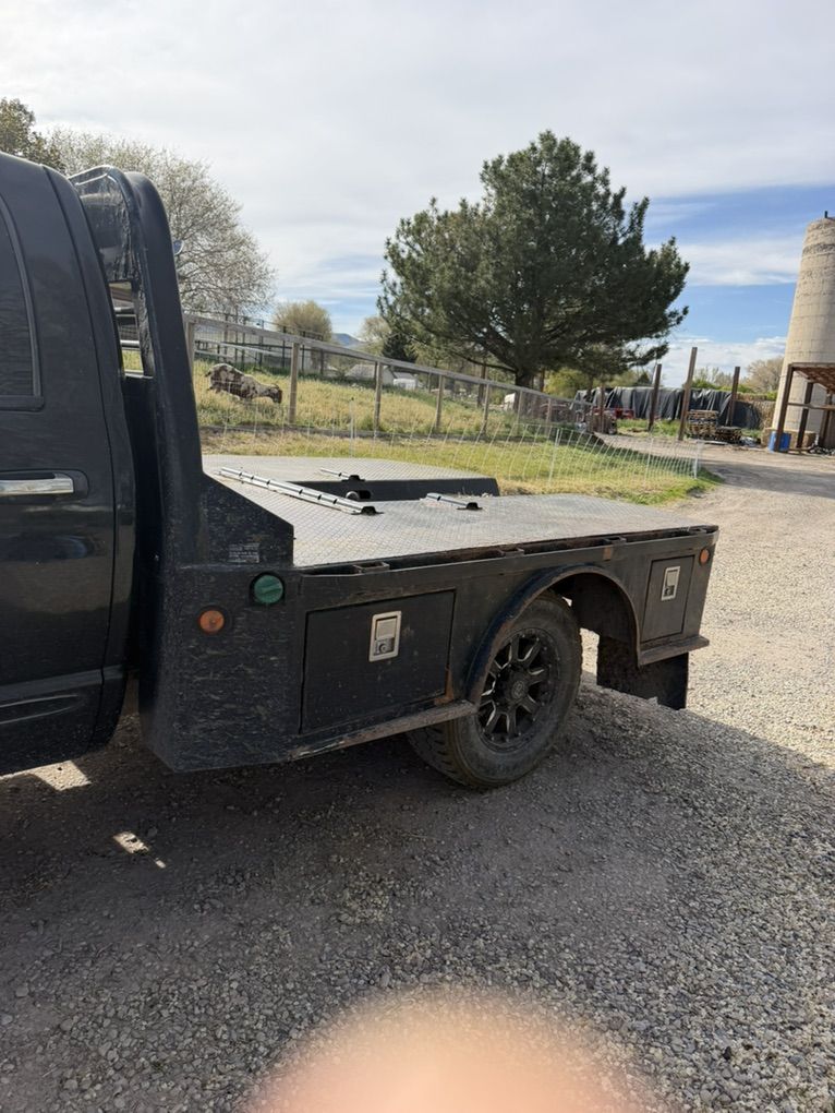 CM Flat Bed