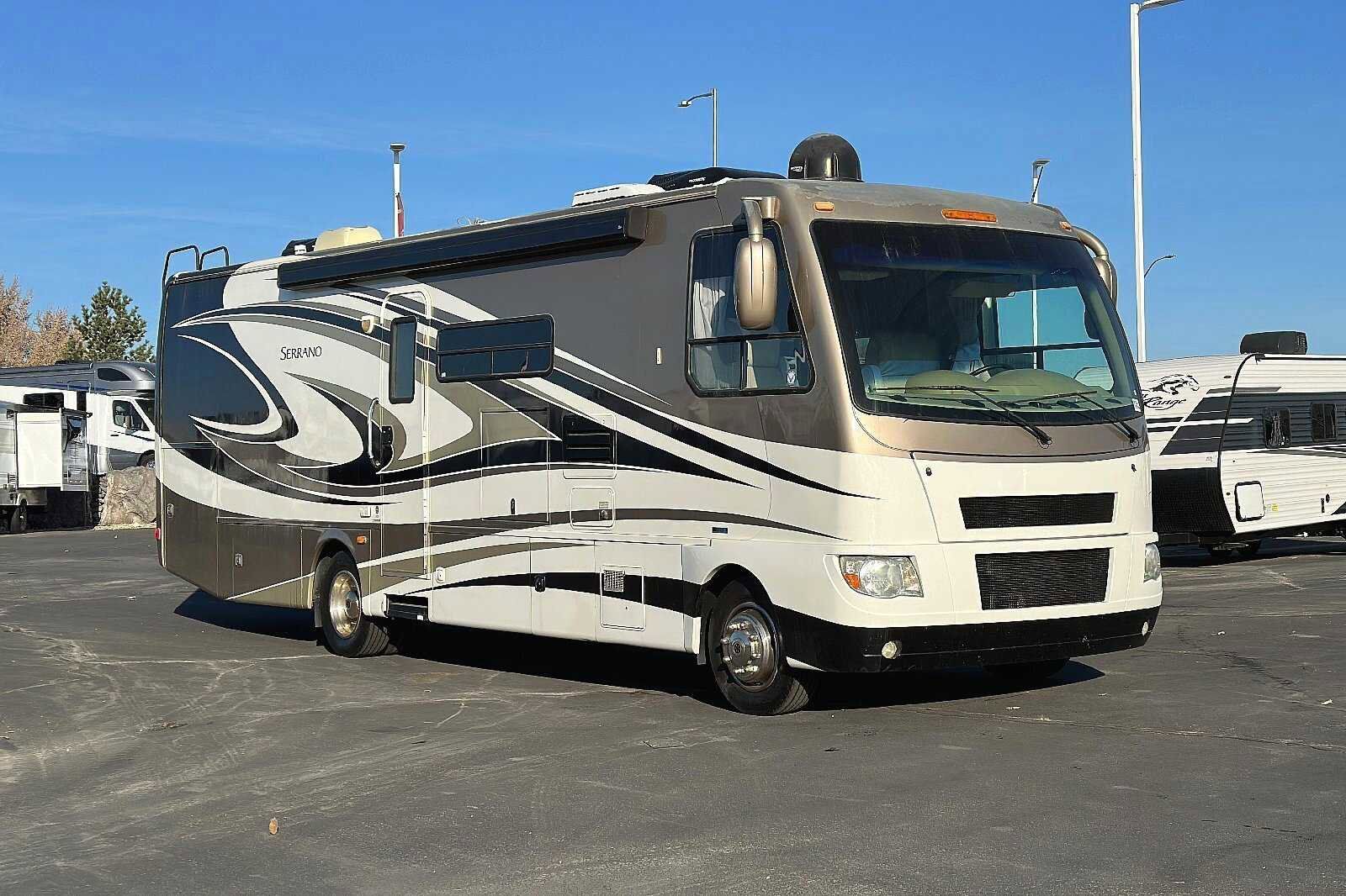 2011 Four Winds (Thor) Serrano 31X