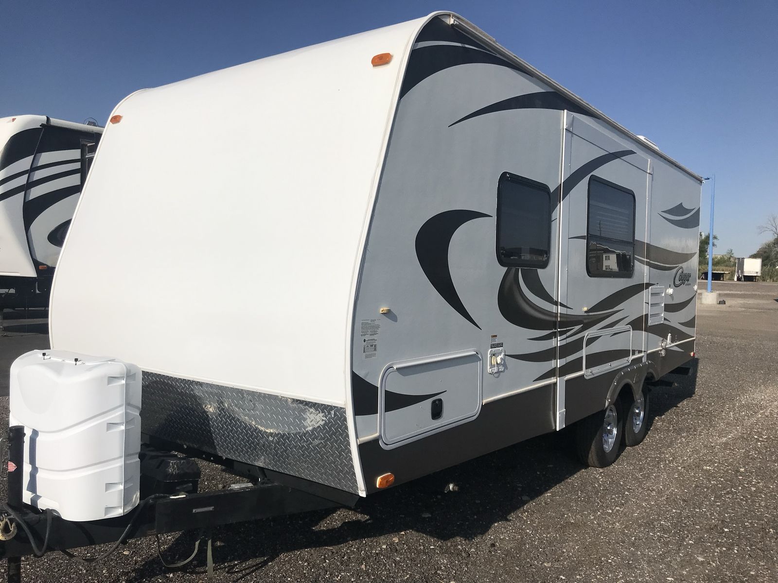 2013 Cougar 21fbs