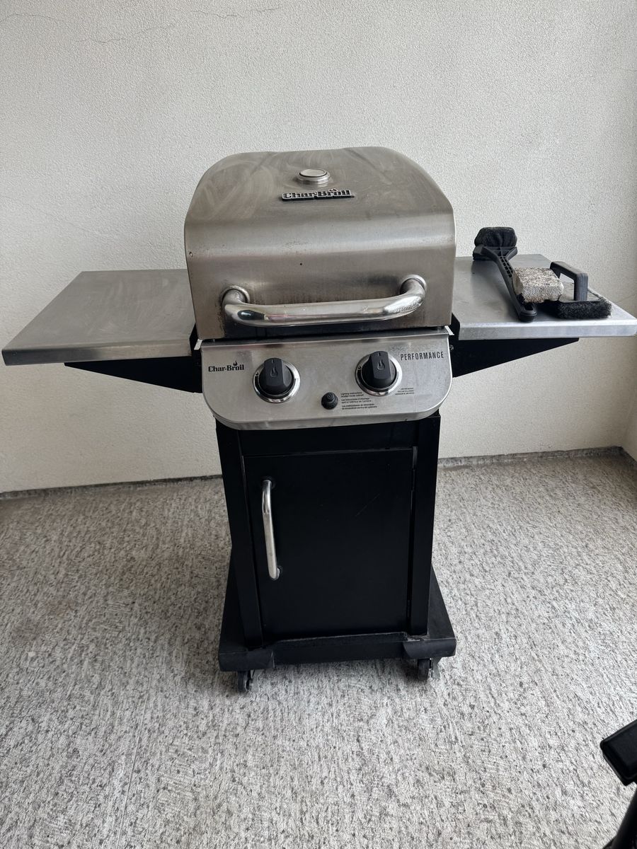 Char-Broil Performance 2-Burner Propane Gas Grill Stainless Steel