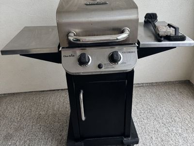 Char-Broil Performance 2-Burner Propane Gas Grill Stainless Steel