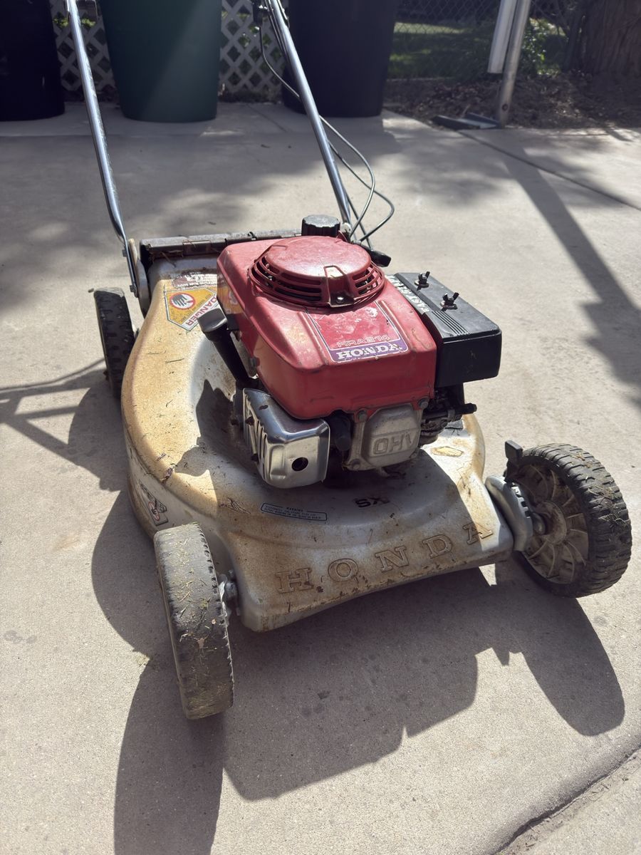 Shaft Driven Honda HRA214 Mower
