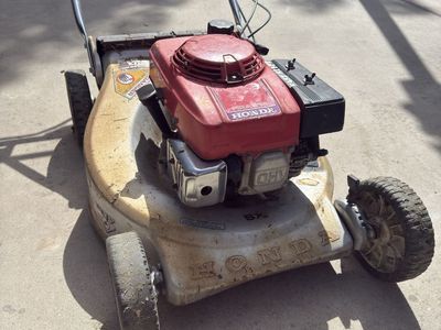 Shaft Driven Honda HRA214 Mower