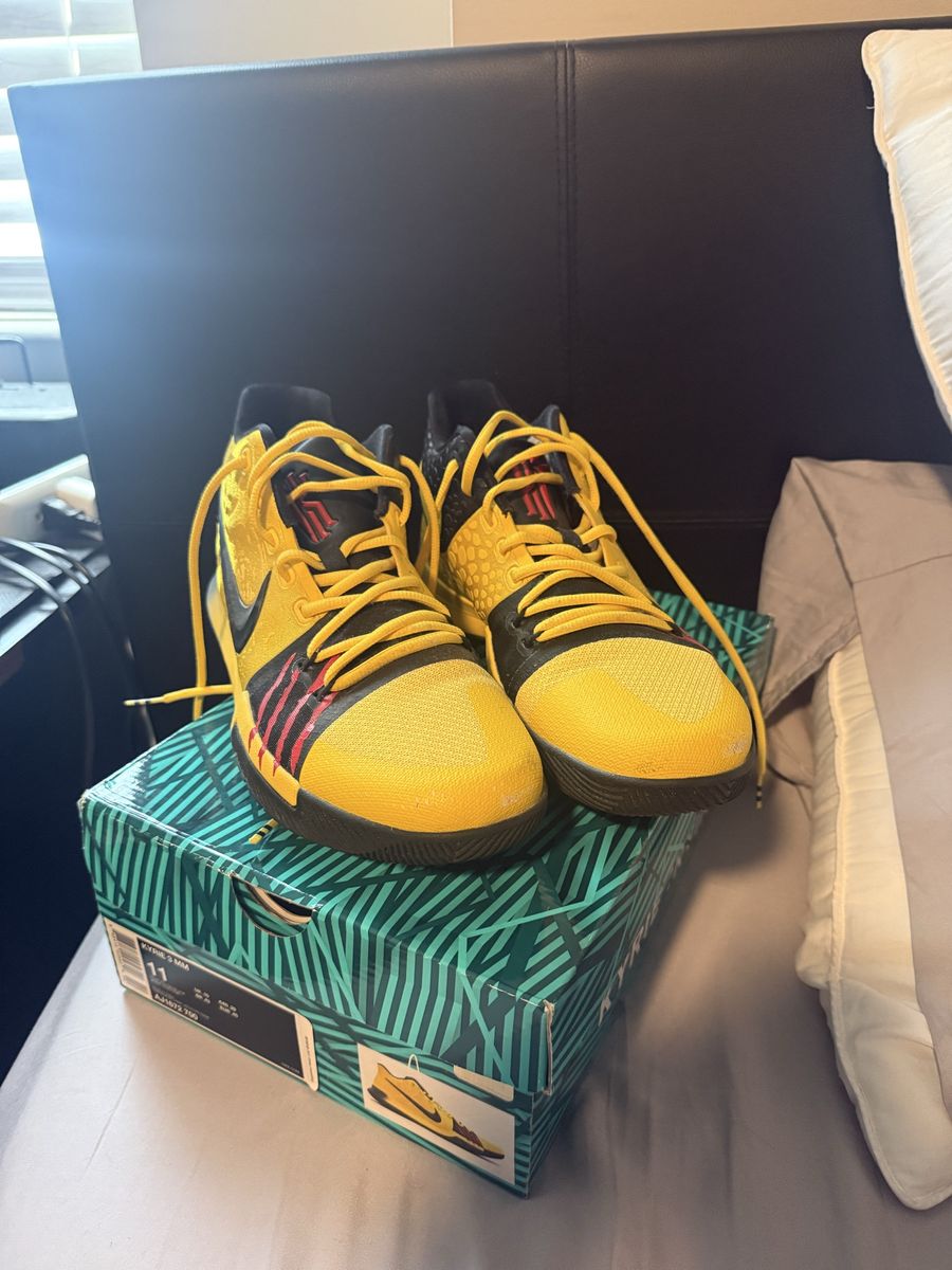 Nike Kyrie 3 Mamba Mentality Bruce Lee Tour Yellow Black Size 11