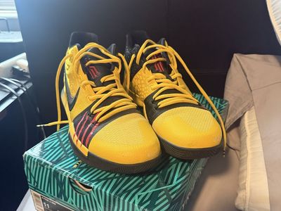 Nike Kyrie 3 Mamba Mentality Bruce Lee Tour Yellow Black Size 11