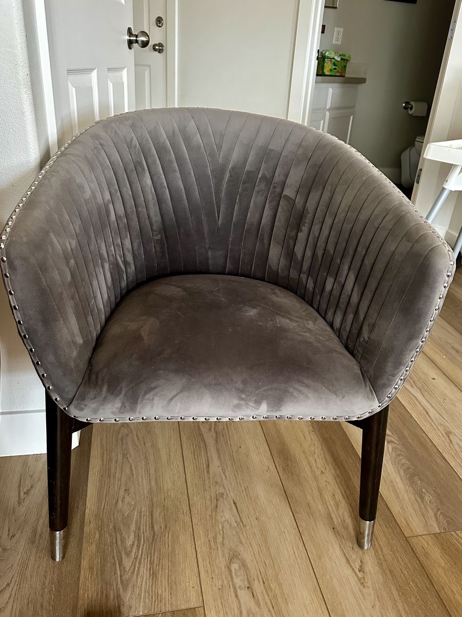 Modern Velvet Accent Chair — Gray Barrel Chair