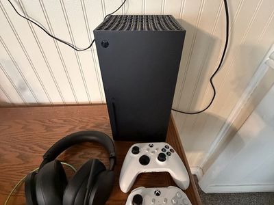 Xbox Series X Console Bundle - 1TB, 2 Controllers (Standard & Elite Series 2 Core), Headset