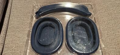 New Blue Wireless Bluetooth Over-Ear Headphones