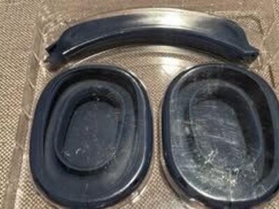 New Blue Wireless Bluetooth Over-Ear Headphones