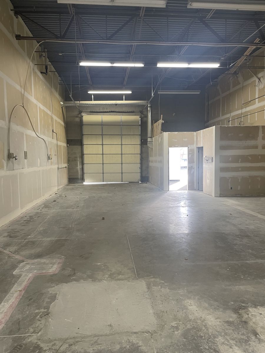 Main image 5