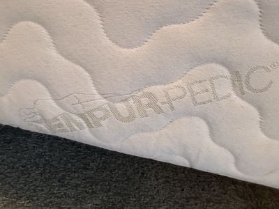 Tempur-Pedic Queen bed with adjustable base