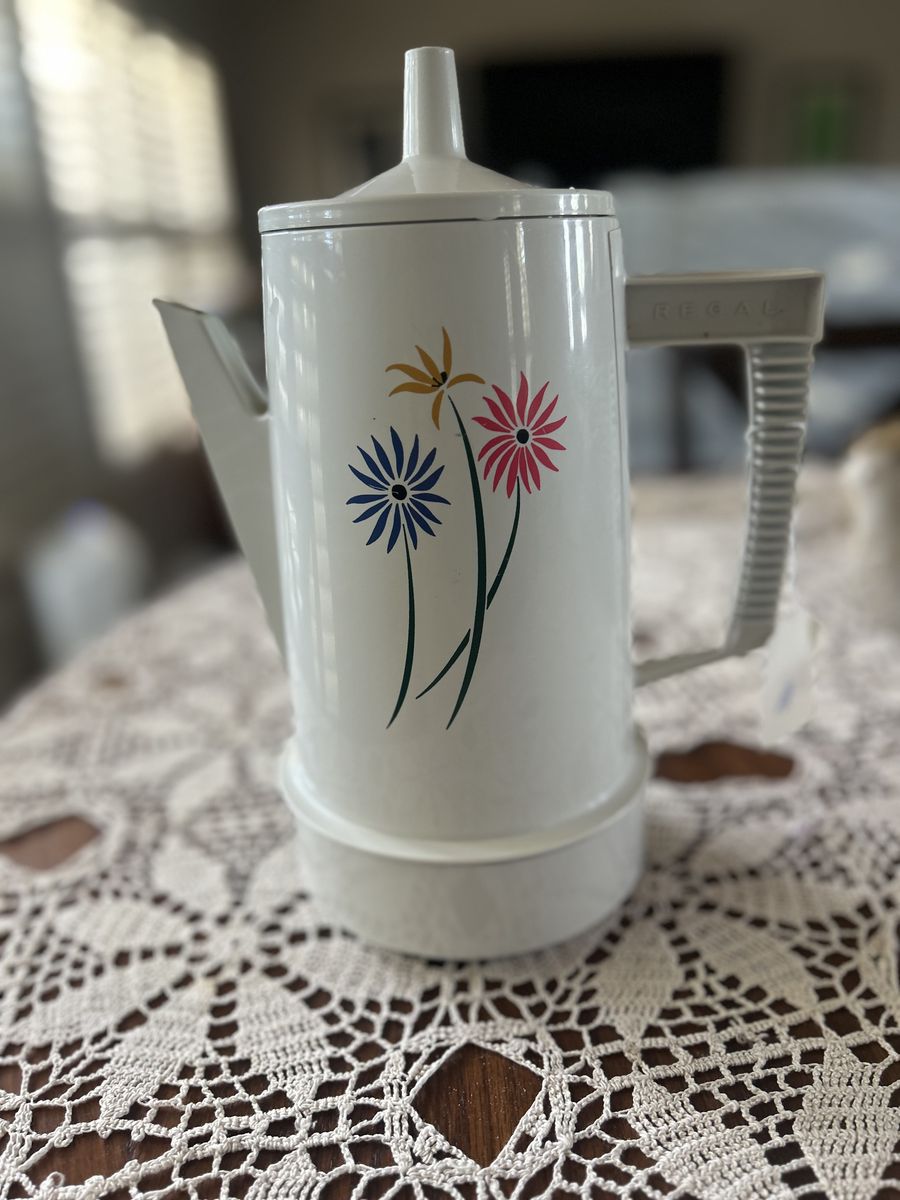 Perky little vintage percolator