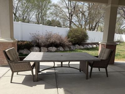 Outdoor Patio Table & Chairs