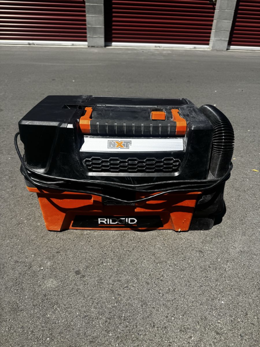 RIDGID NXT HD03000 Wet/Dry Shop Vacuum 3-Gallon 5.0 PHP Portable