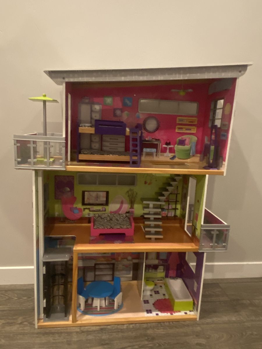 Awesome Kidcraft Dollhouse
