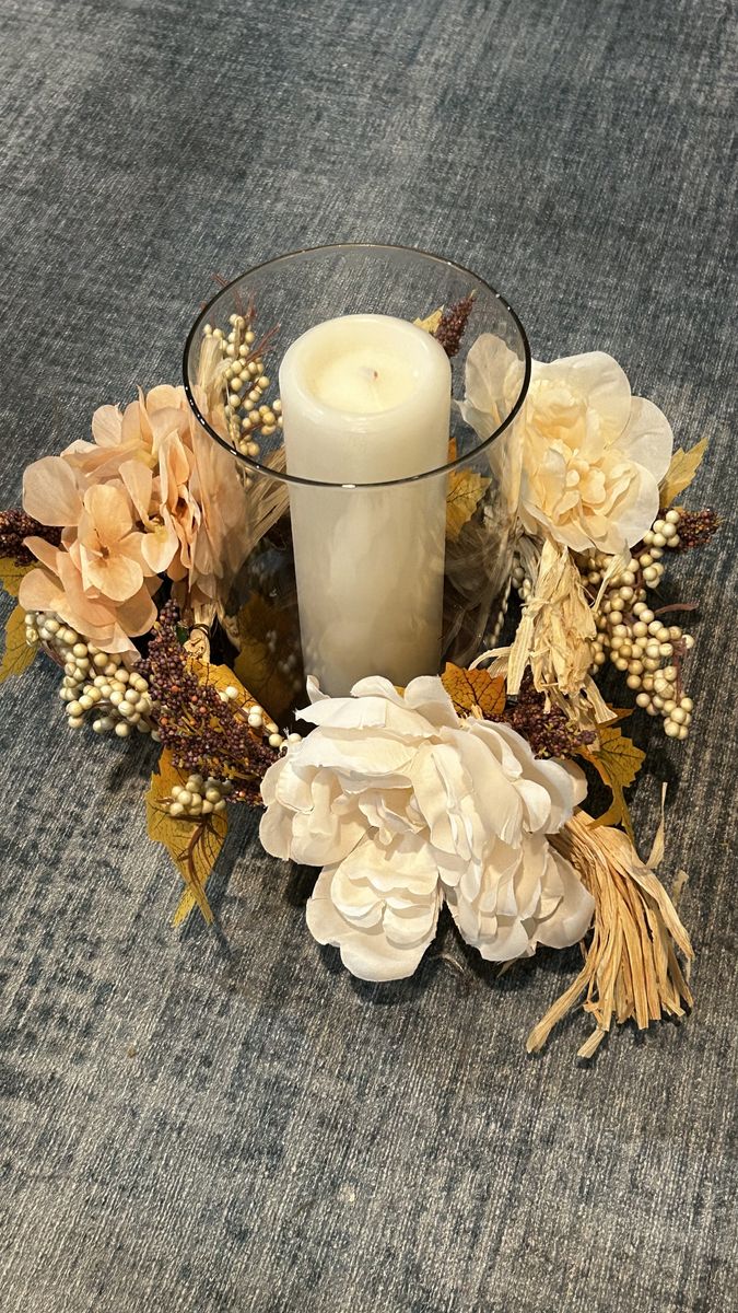 Gorgeous Centerpiece With Pillar Candle