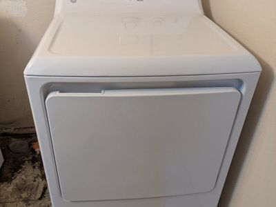 2017 - GE GTD33EASK0WW Electric Dryer - White, 7.2 Cu. Ft. Capacity, Top Load