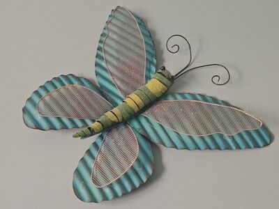 Metal wall hangings: flowers, butterfly & bee