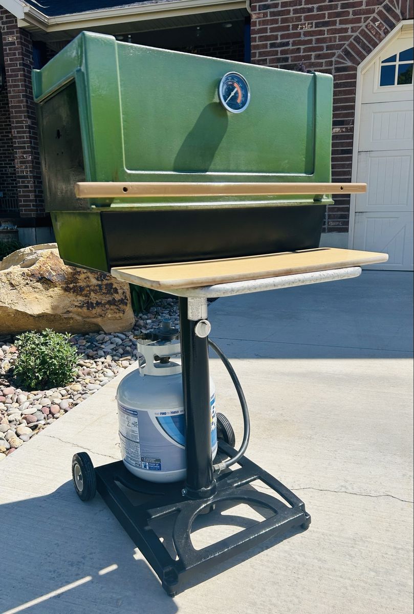 Vintage FIESTA el-Patio Grill