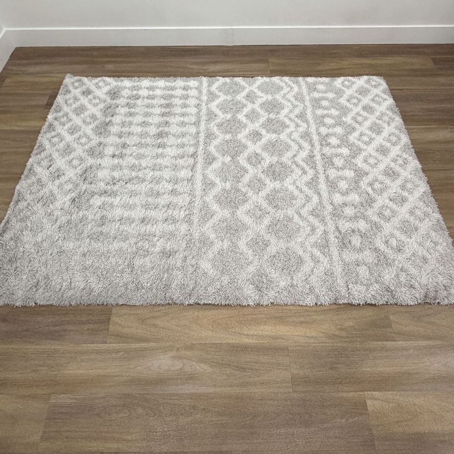 SURYA Urban Shag USG2310-5373 Grey Area Rug, 5'1" x 7'1"