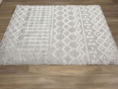 SURYA Urban Shag USG2310-5373 Grey Area Rug, 5'1" x 7'1"