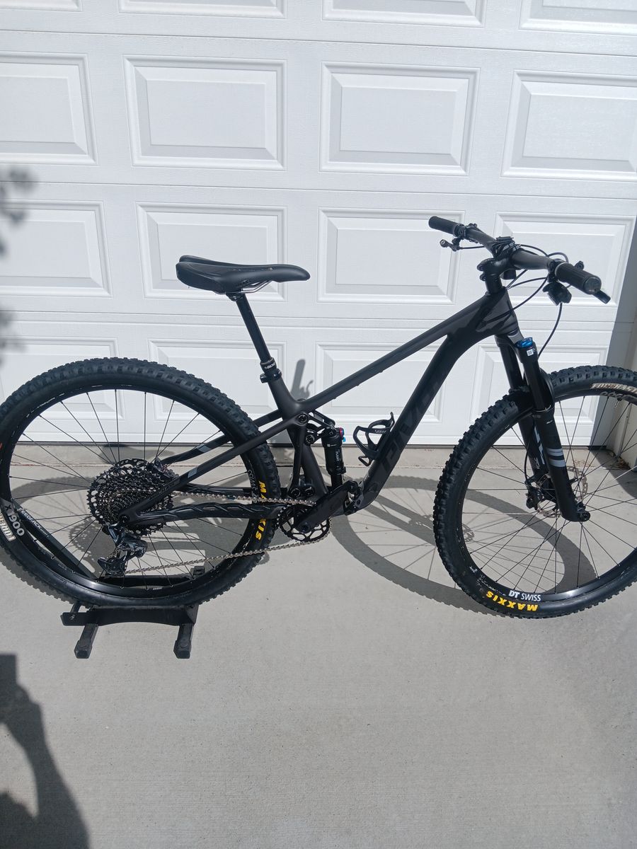 Pivot Mach 4 SL Gen 3 (2024)
