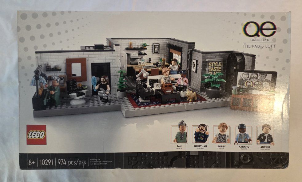 Queer Eye Fab 5 Loft Lego Set NEW