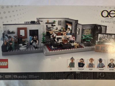 Queer Eye Fab 5 Loft Lego Set NEW
