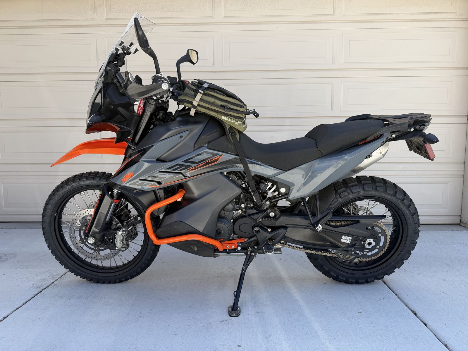 KTM 890 Adventure 3k miles 2021