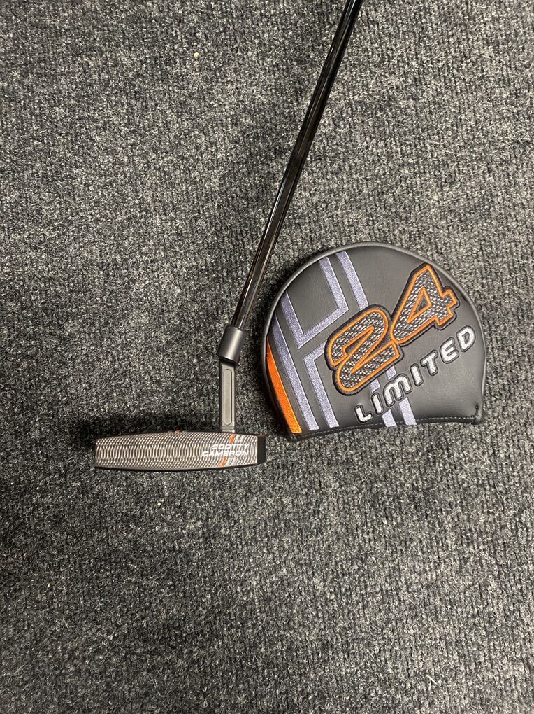 Scotty Cameron 24 HOLIDAY