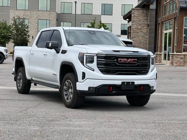2024 GMC 1500 AT4