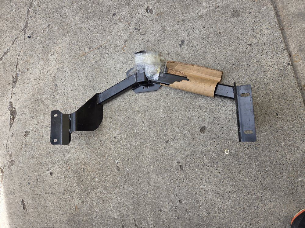 2002-06 Honda CR-V trailer hitch Reese 44643