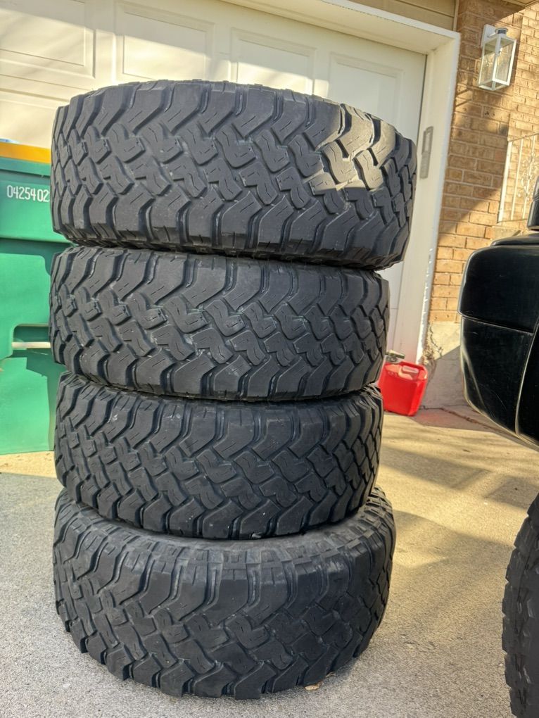 5 Falken Mud Terrain 285/70r17