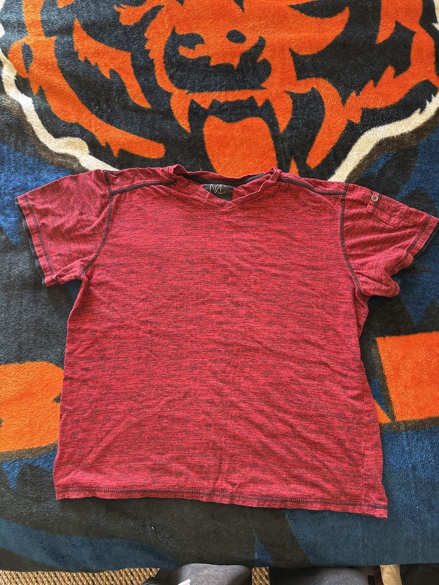 NDL Red Marl Short Sleeve V-Neck T-Shirt with Shoulder Button Detail - Men's XL