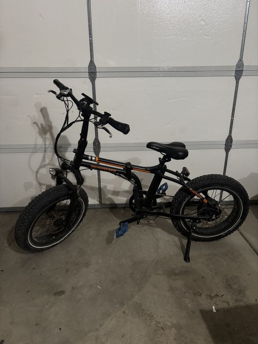 Lectric XPeak Electric Fat Tire E-Bike 750W – 458 Miles + Accessories