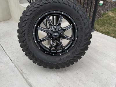 Dodge Ram 3500 Rims and Tires 37/12.50R20 Yokohama