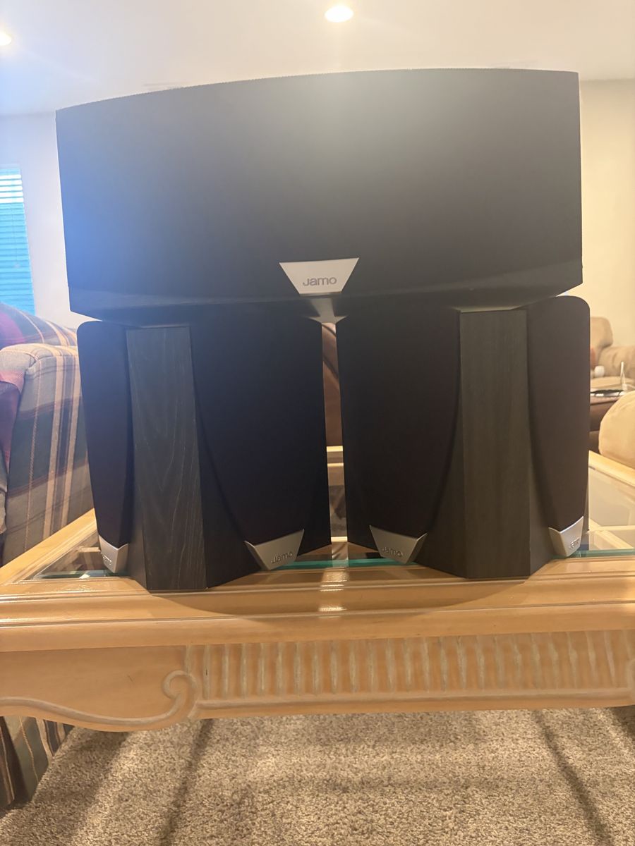 Jamo speakers