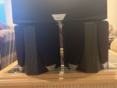 Jamo speakers