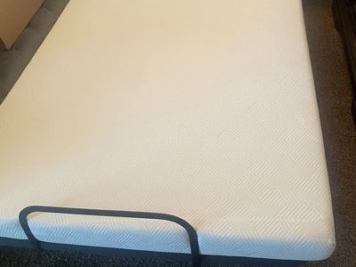 Full Size Adjustable Bed New Mattress