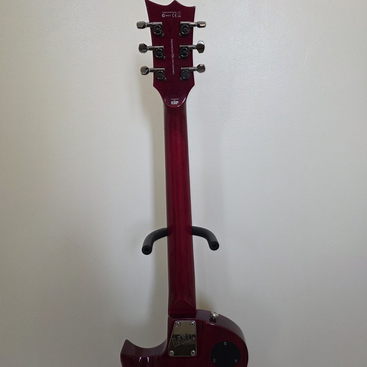 Main image 7