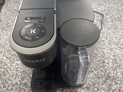 Keurig K-Iced Coffee Maker Single Serve Pod Iced & Hot Coffee Brewer Black