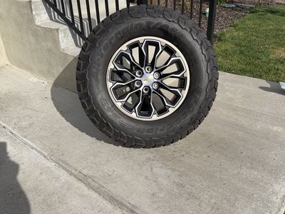 Chevy Colorado ZR2 Rims and Tires 285/70R17 Bfg