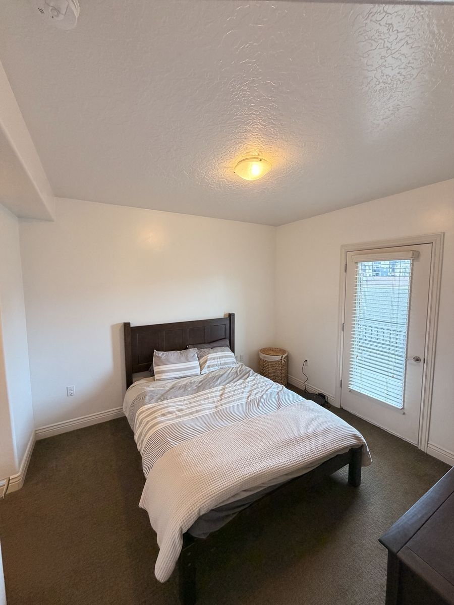 Main image 13
