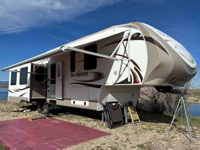 2014 Sundance 5th Wheel Travel Trailer