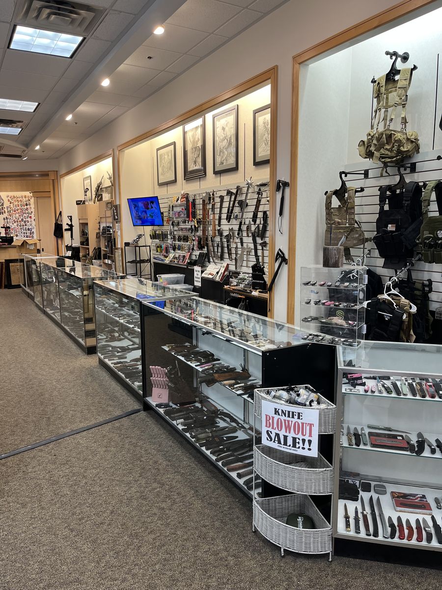 HUGE KNIFE BLOWOUT SALE! "UNITE" @ SOUTHTOWN MALL IN SANDY!