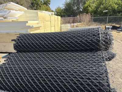 6ft Chain Link Fencing Rolls - 9 Gauge Heavy Duty Steel with Privacy Slats