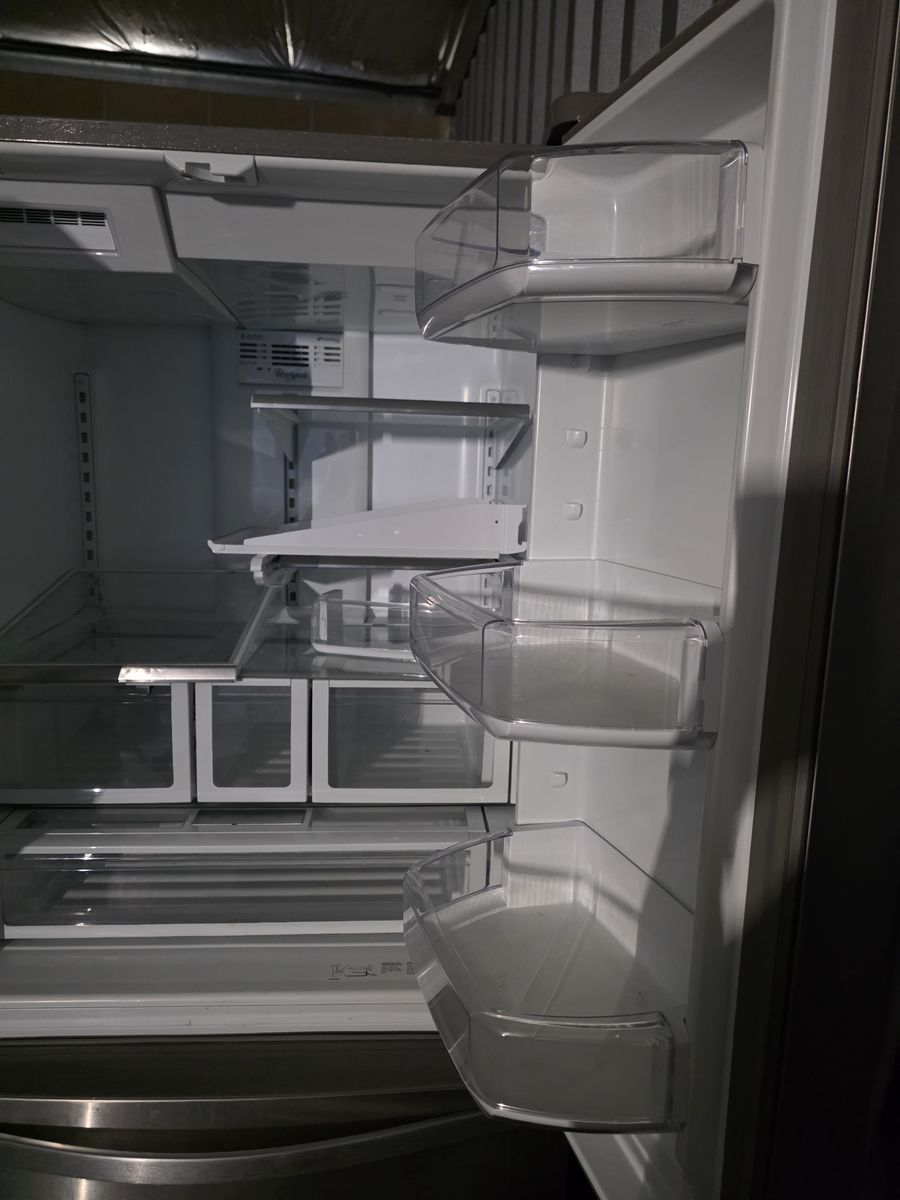 Main image 4