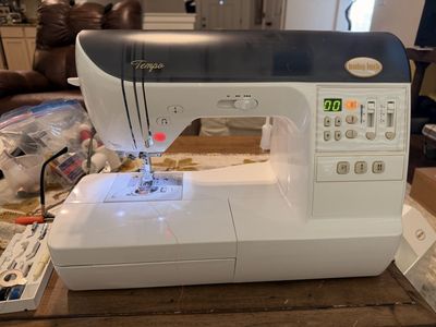 Baby Lock Tempo Computerized Sewing Machine with Accessories